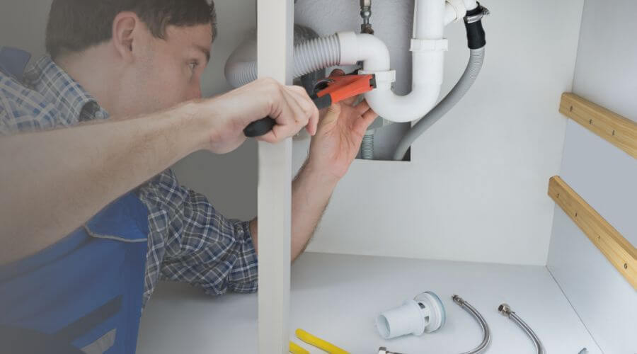 Local water heater installation in Edwardsport, IN